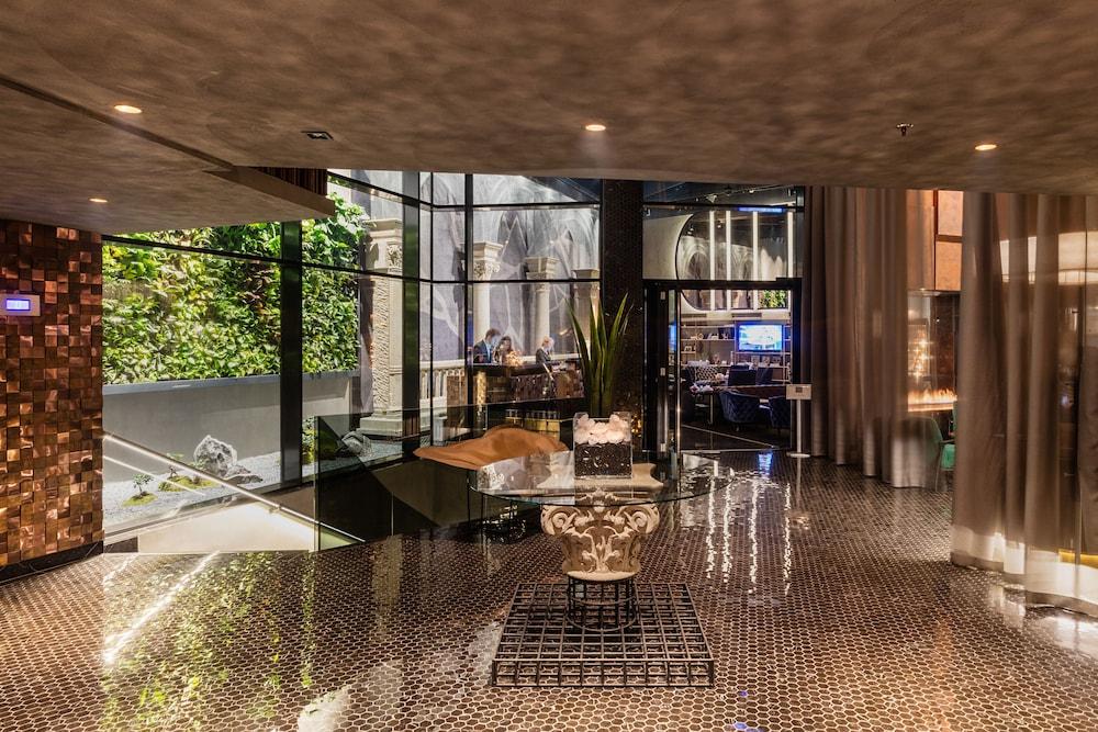 Hotel Clark Budapest - Adults Only Luaran gambar The interior of the hotel