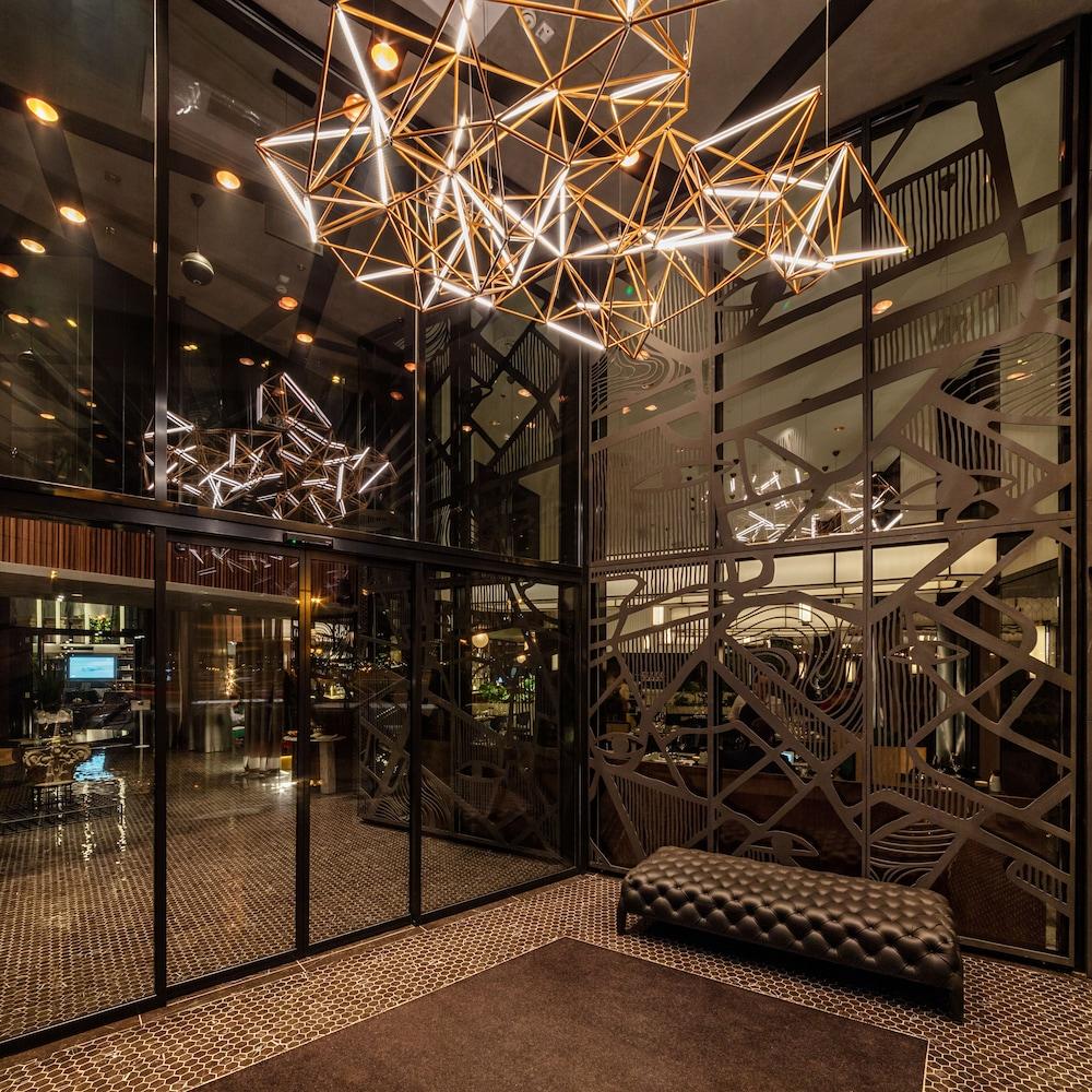 Hotel Clark Budapest - Adults Only Luaran gambar The interior of the hotel