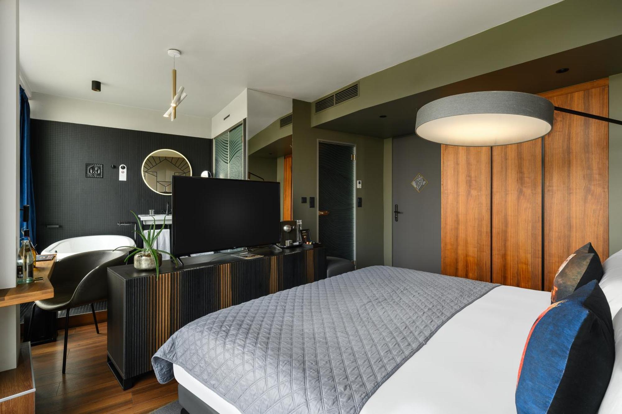 Hotel Clark Budapest - Adults Only Luaran gambar A room at the hotel