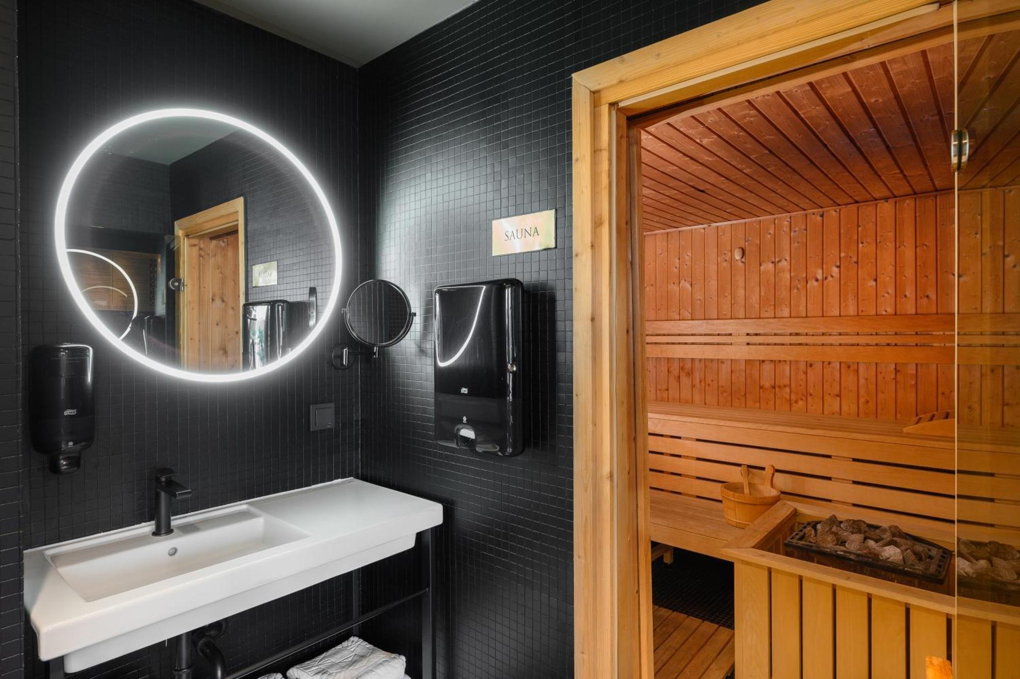 Hotel Clark Budapest - Adults Only Luaran gambar Sauna in a hotel