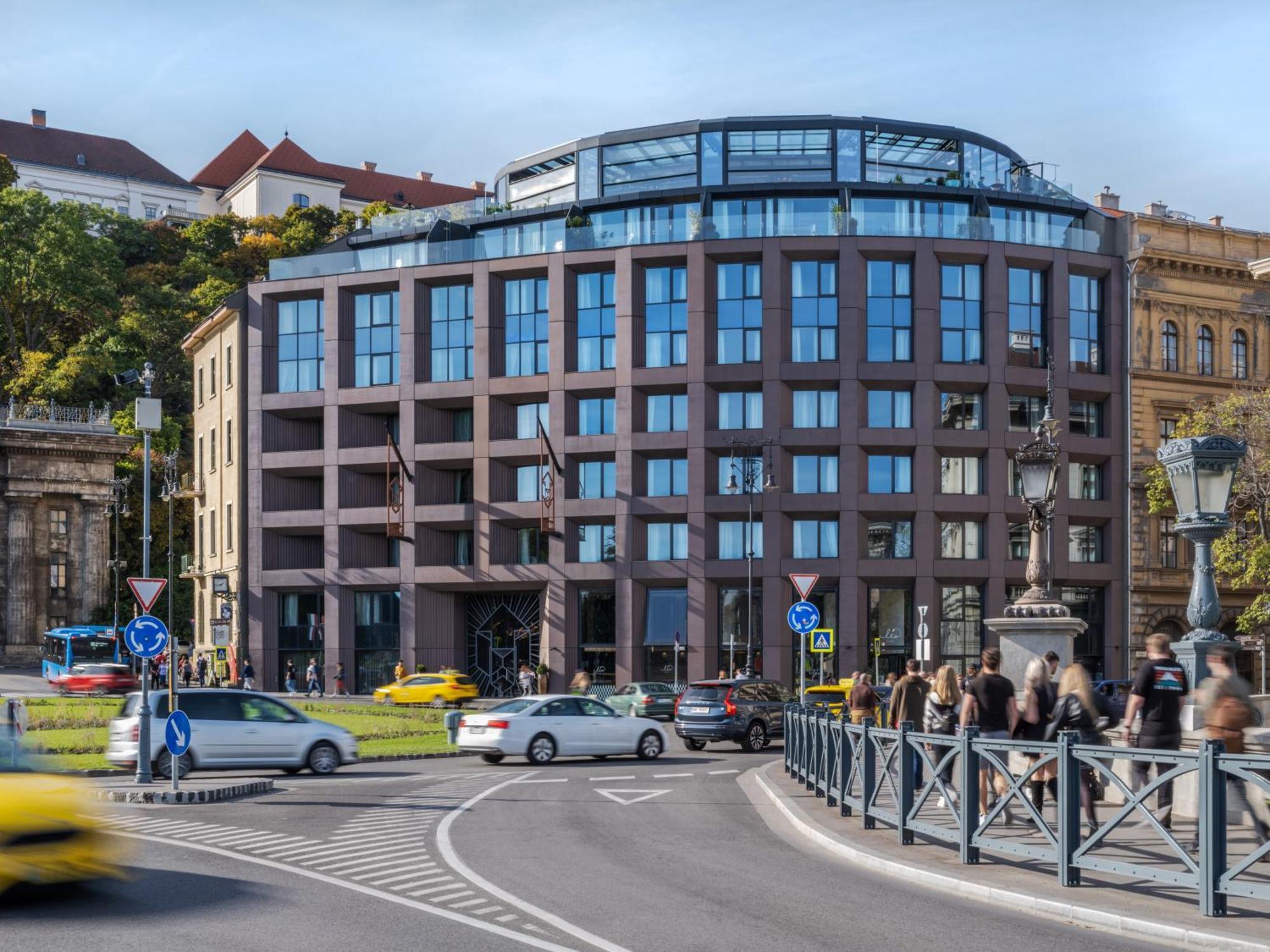 Hotel Clark Budapest - Adults Only Luaran gambar The building of the university library