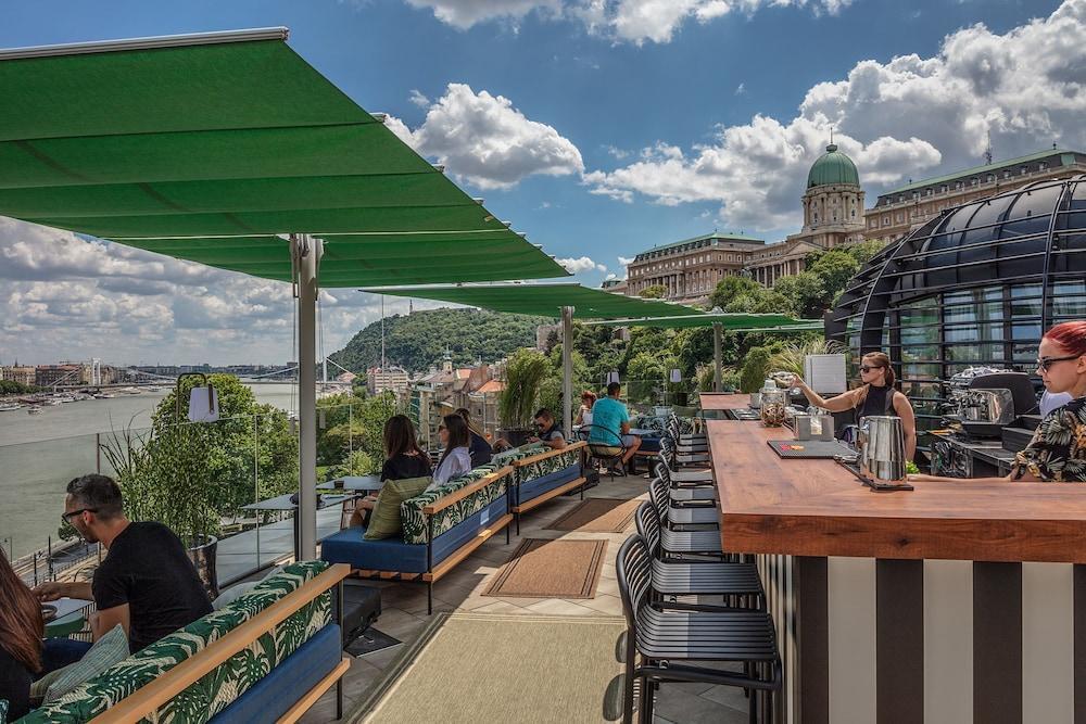 Hotel Clark Budapest - Adults Only Luaran gambar The rooftop bar